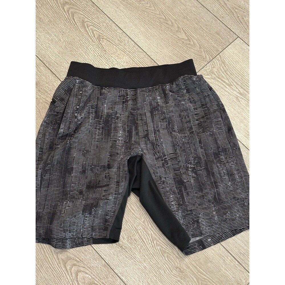 Lululemon‎ Shorts Men's Medium Black Grey Pace Breaker T.H.E Unlined Gym Yoga